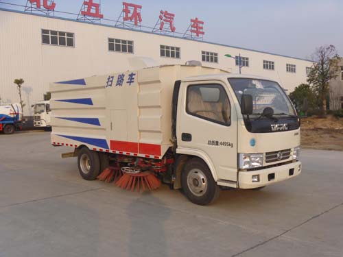 東風多利卡掃路車